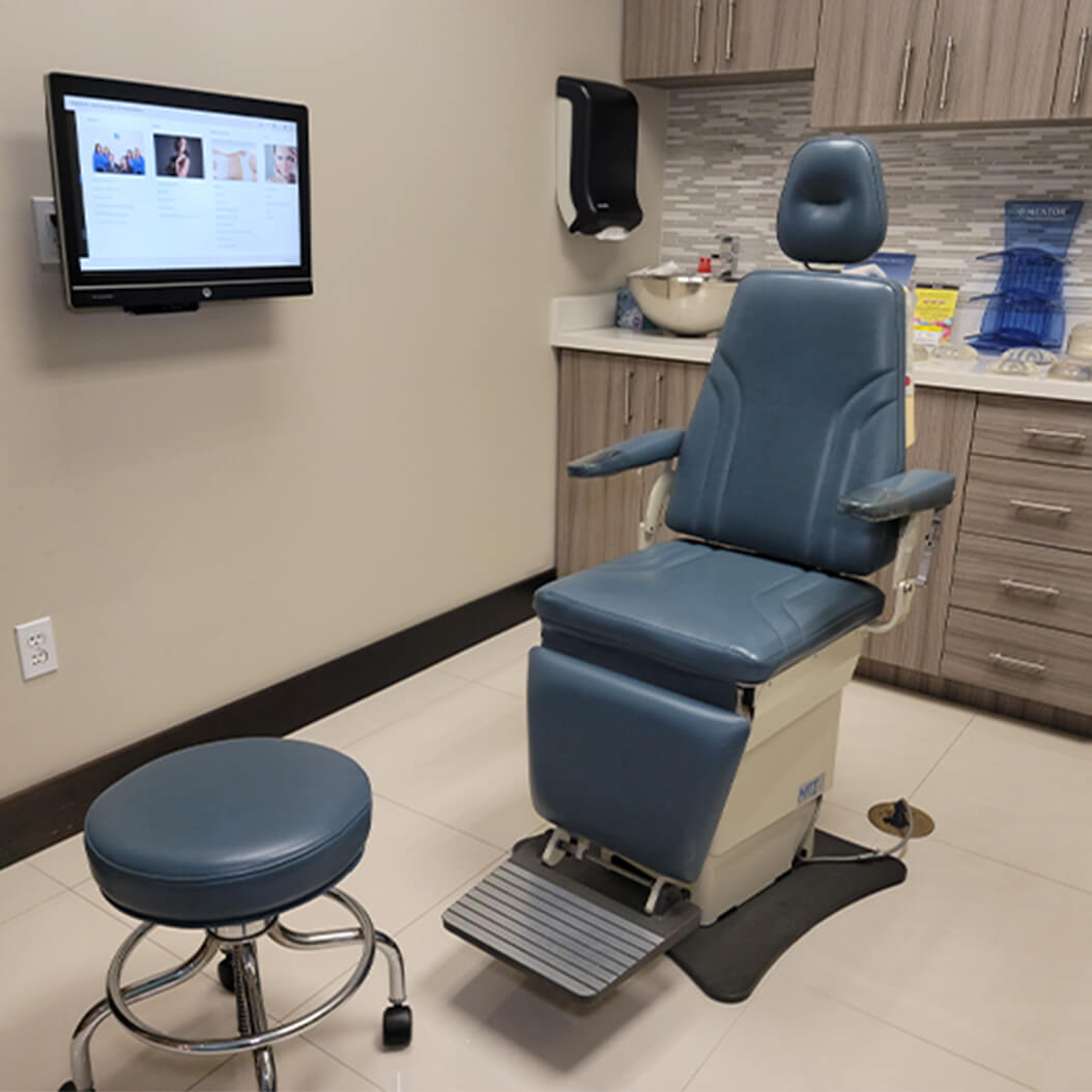 Imagos Institute of Plastic Surgery in Miami, FL patient room