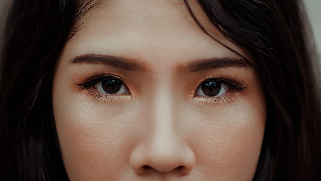 Up close of a womans eyes